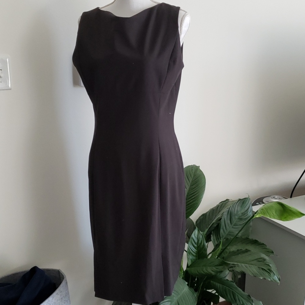 Classic Black Work Dress Size 8 a minimalist Office Wear Black Tie